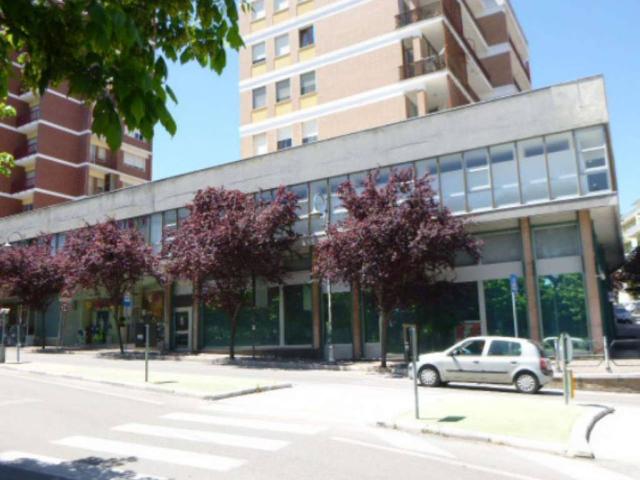 Locale Commerciale in vendita a Centro Storico, Vasto