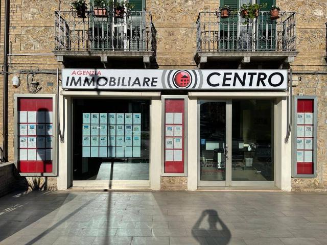 Locale Commerciale in vendita a Centro Storico, Vasto