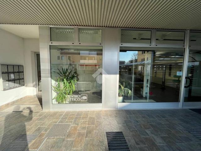 Locale Commerciale in vendita a Vedelago, Veneto
