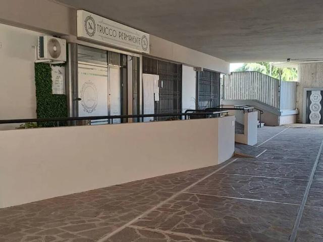 Locale Commerciale in vendita a Roma Capitale, Lazio