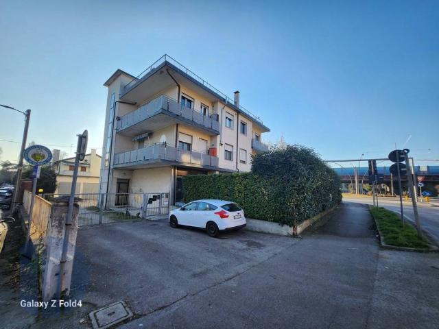 Locale Commerciale in vendita a Venezia