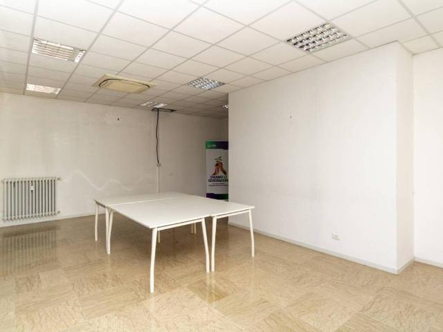 Locale Commerciale in vendita a Mestre-Carpenedo, Venezia