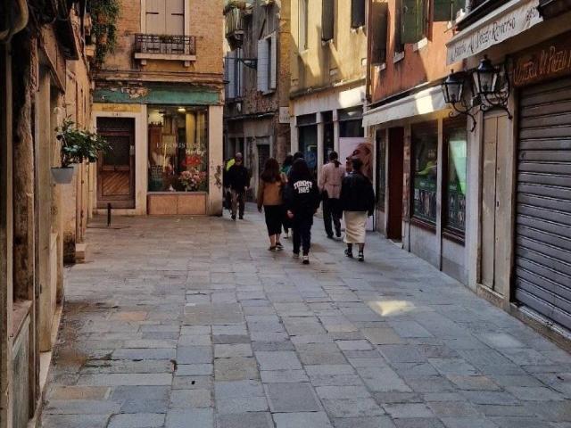 Locale Commerciale in vendita a Venezia