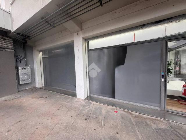 Locale Commerciale in vendita a Mestre-Carpenedo, Venezia