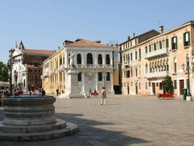 Locale Commerciale in vendita a Venezia-Murano-Burano, Venezia