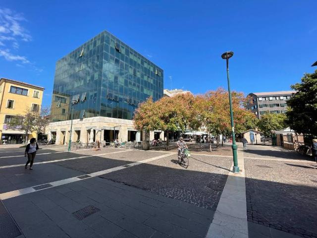 Locale Commerciale in vendita a Venezia