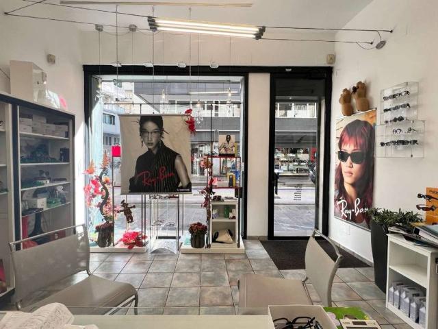 Locale Commerciale in vendita a Mestre-Carpenedo, Venezia