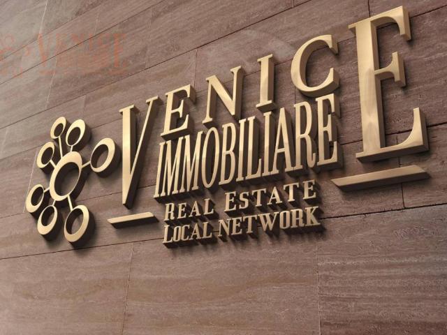Locale Commerciale in vendita a Mestre-Carpenedo, Venezia