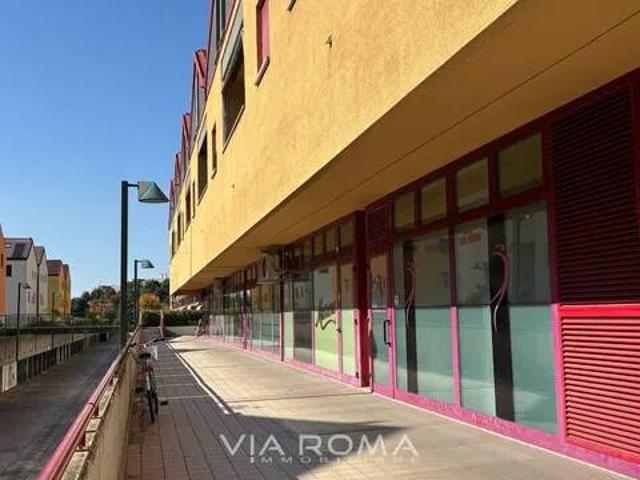 Locale Commerciale in vendita a Chirignago-Zelarino, Venezia