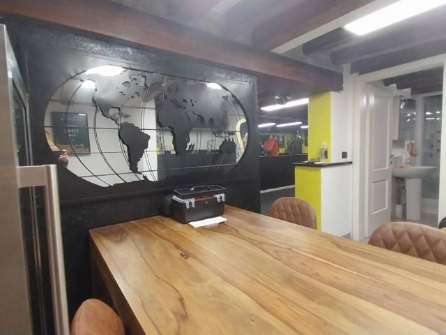 Locale Commerciale in vendita a Venezia