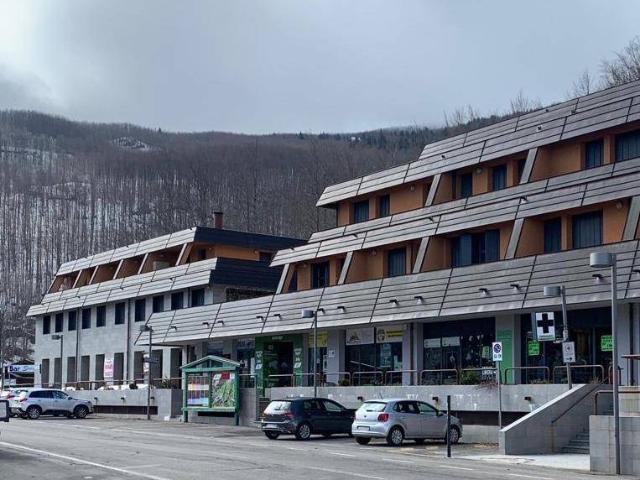Locale Commerciale in vendita a Appennino Reggiano, Re
