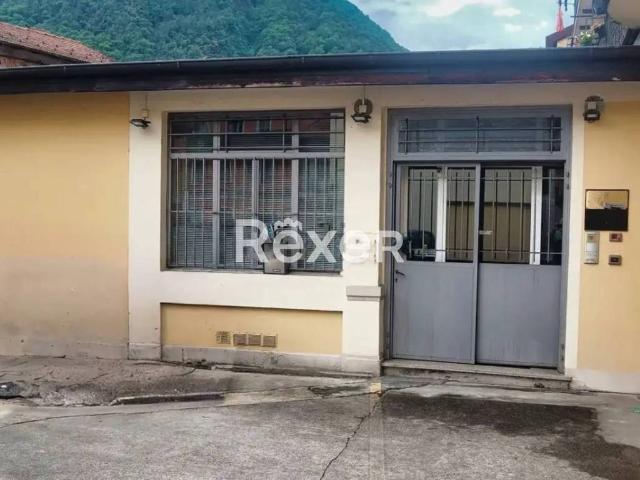 Locale Commerciale in vendita a Trobaso, Piemonte