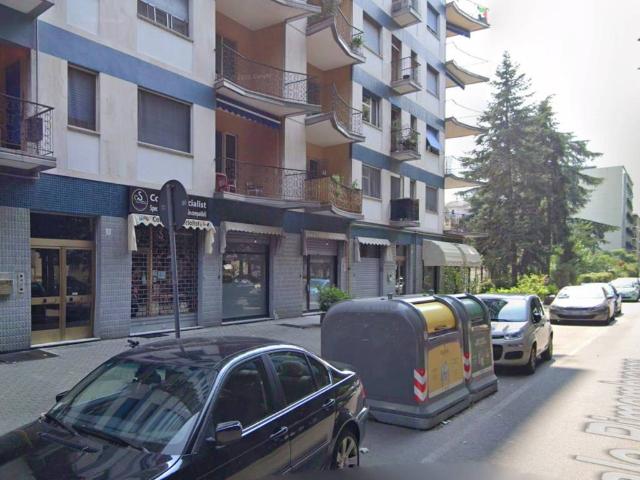 Locale Commerciale in vendita a Porta Casale, Piemonte