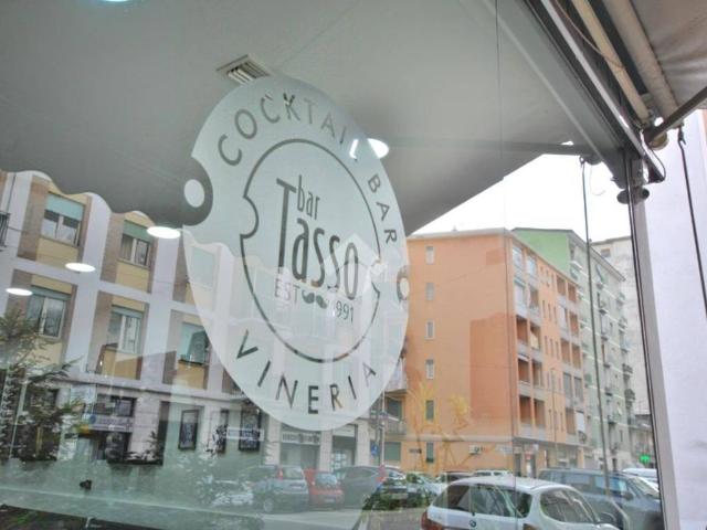 Locale Commerciale in vendita a Piemonte, Vercelli