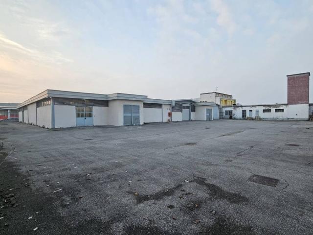 Locale Commerciale in vendita a Verdellino, Lombardia