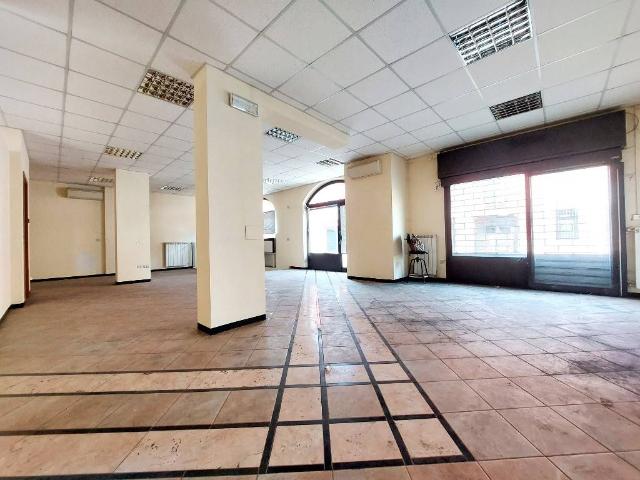 Locale Commerciale in vendita a Verdello, Lombardia