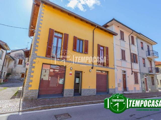 Locale Commerciale in vendita a Vernate, Lombardia