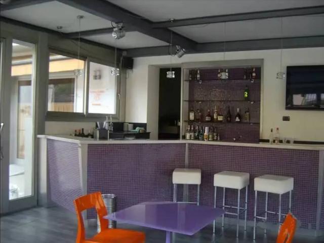 Locale Commerciale in vendita a Vernio