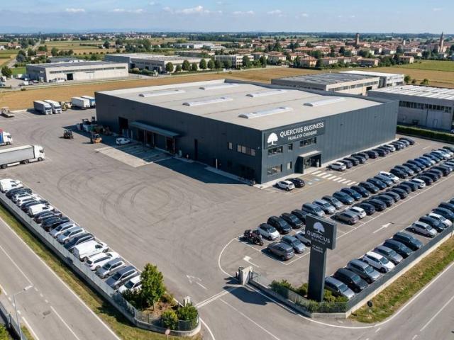 Locale Commerciale in vendita a Brenzone, Veneto
