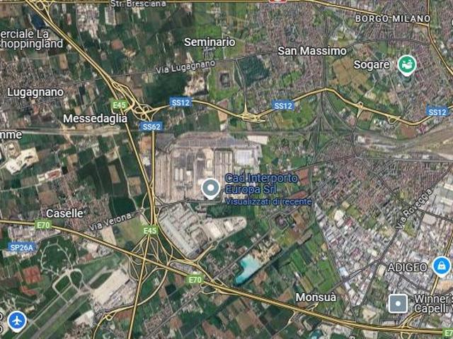 Locale Commerciale in vendita a Sud-Ovest, Brenzone