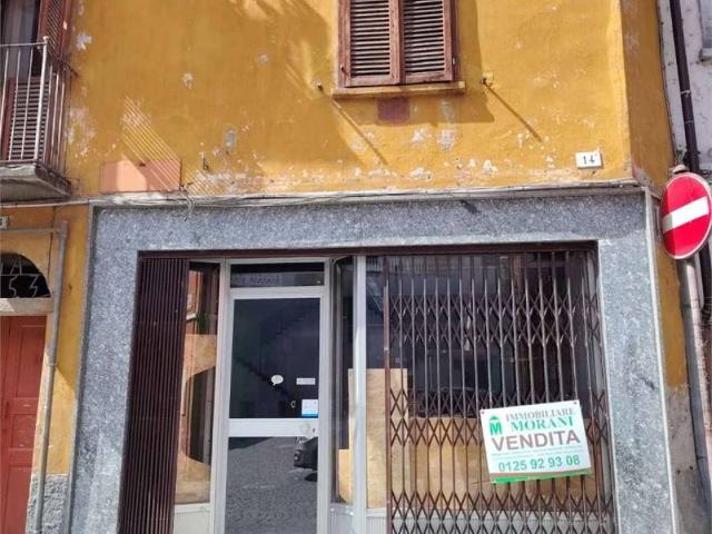Locale Commerciale in vendita a Torille, Verres