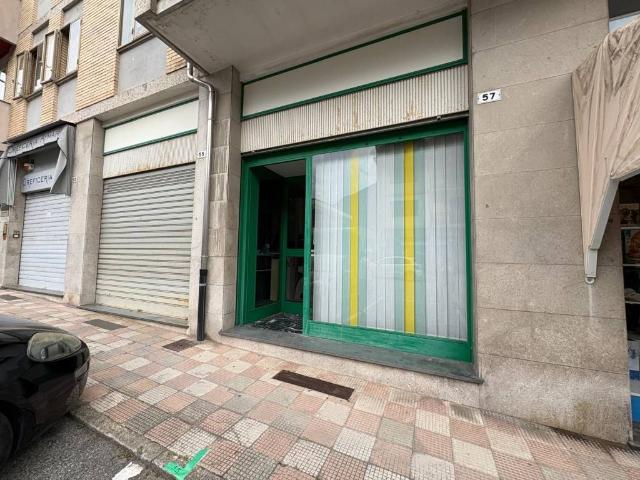 Locale Commerciale in vendita a Torille, Verres