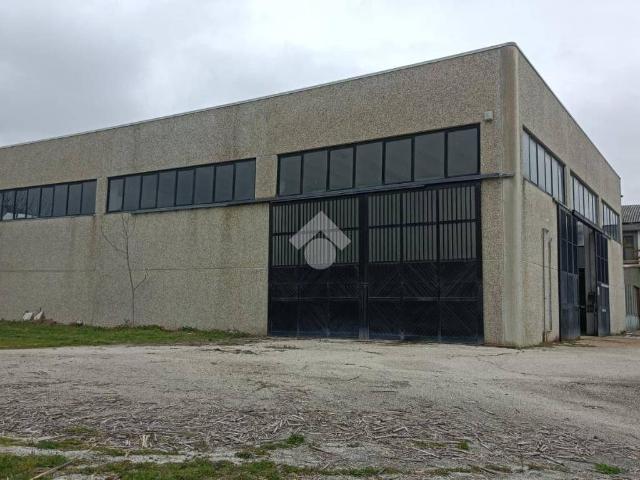 Locale Commerciale in vendita a Unione di comuni Valmarecchia, Verucchio