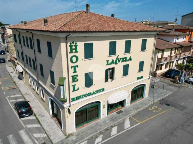 Palazzo in vendita a Viadana, Lombardia
