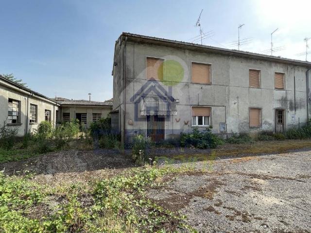 Terreno in vendita a Viadana, Lombardia