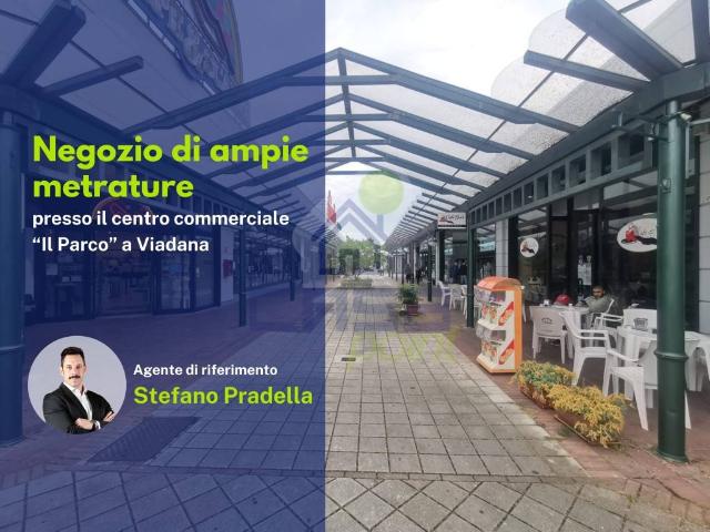 Locale Commerciale in vendita a Viadana, Lombardia