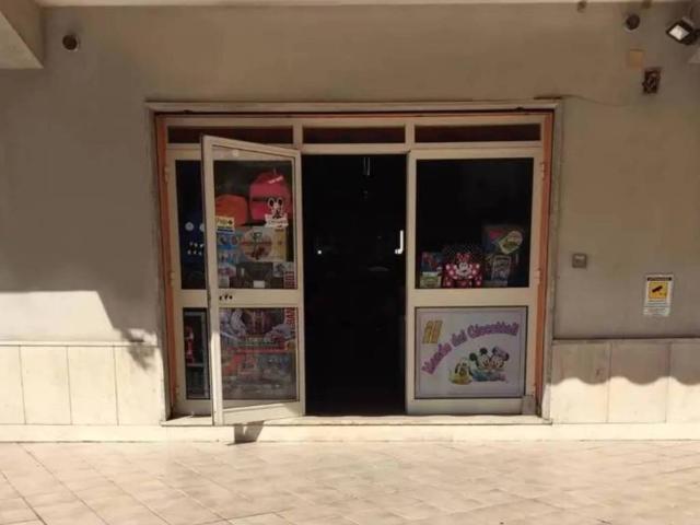 Locale Commerciale in vendita a Vibo Marina, Calabria