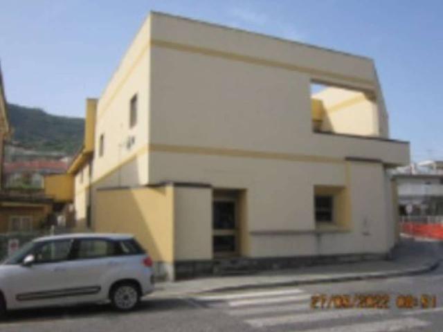 Locale Commerciale in vendita a Vibo Marina, Calabria