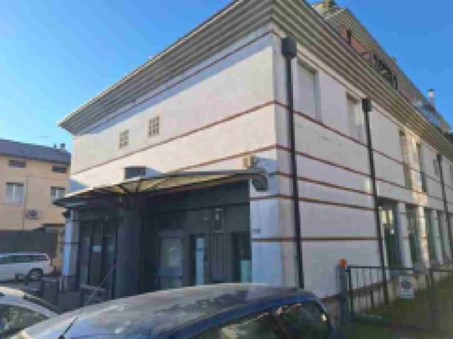 Locale Commerciale in vendita a Maddalene, Vicenza