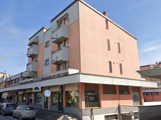Locale Commerciale in vendita a Vicenza, Veneto