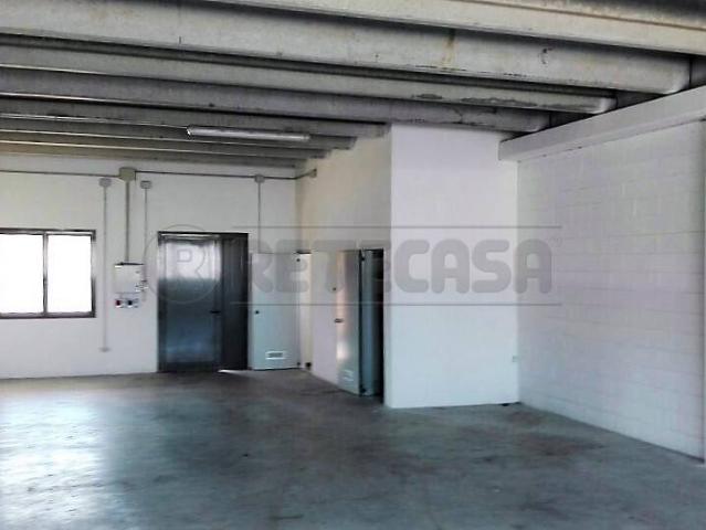 Locale Commerciale in vendita a San Lazzaro, Vicenza