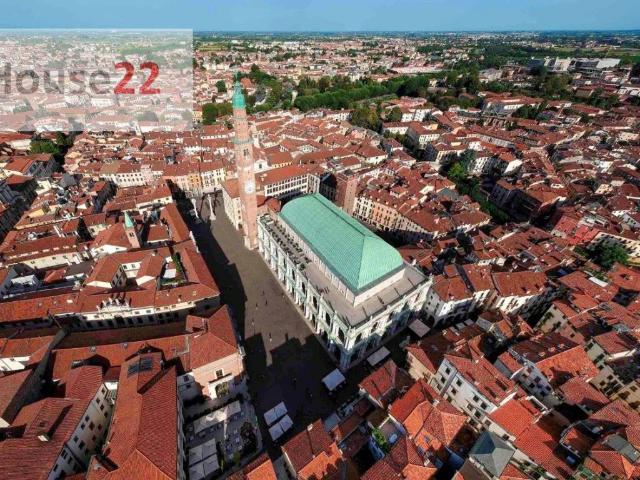 Locale Commerciale in vendita a Vicenza, Veneto