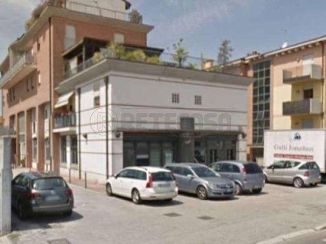 Locale Commerciale in vendita a Maddalene, Vicenza