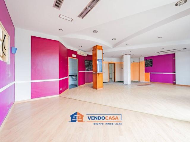 Locale Commerciale in vendita a Piemonte, Cuneo