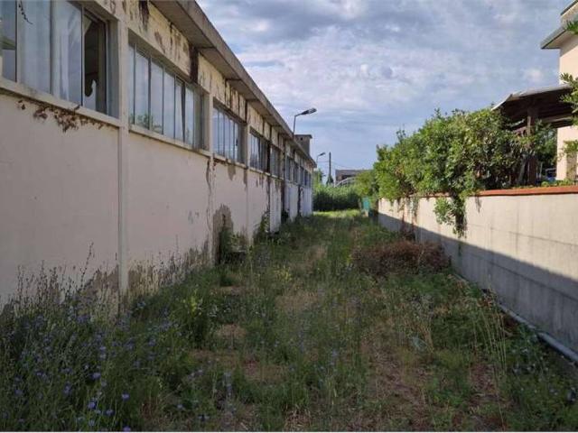 Locale Commerciale in vendita a San Giovanni alla Vena, San Giovannialla Vena