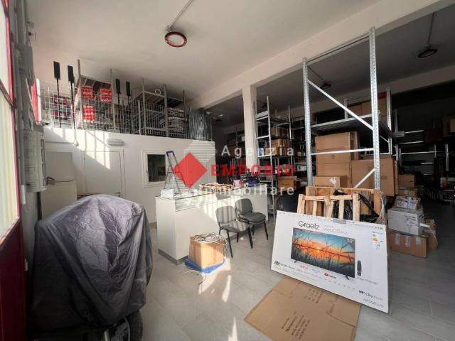 Locale Commerciale in vendita a San Giovanni alla Vena, San Giovannialla Vena