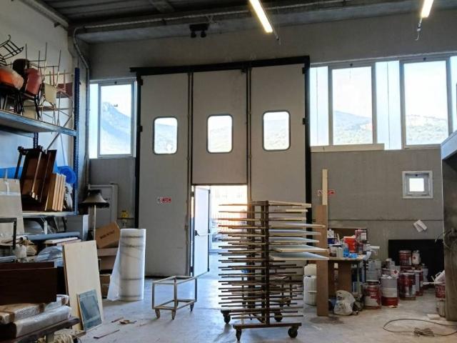 Locale Commerciale in vendita a La Noce, San Giovannialla Vena