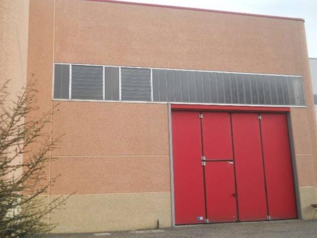 Locale Commerciale in vendita a Cascina Canali, Vidigulfo