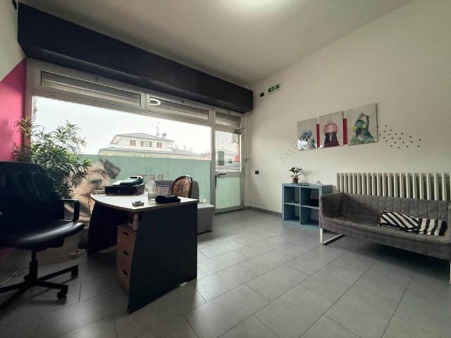 Locale Commerciale in vendita a La Giovanella, Vidigulfo