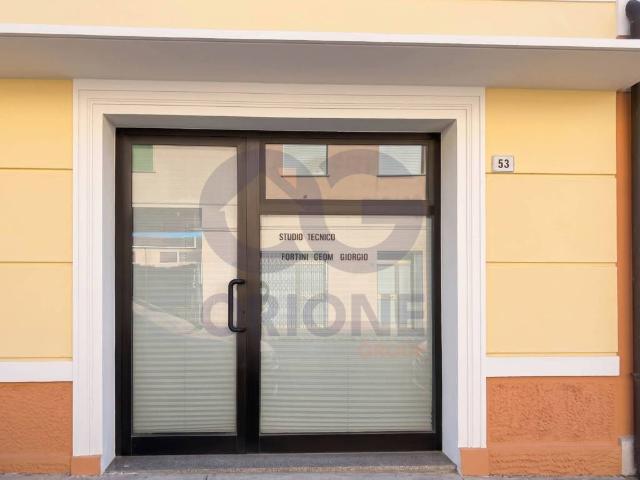 Locale Commerciale in vendita a Unione Alto Ferrarese, Vigarano Mainarda