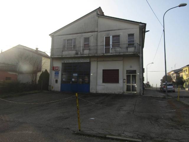 Locale Commerciale in vendita a Unione Alto Ferrarese, Vigarano Mainarda