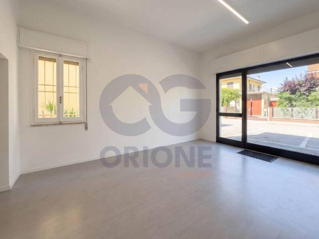 Locale Commerciale in vendita a Unione Alto Ferrarese, Vigarano Mainarda