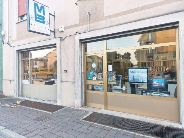 Locale Commerciale in vendita a Cascina Aguzzafame, Vigevano
