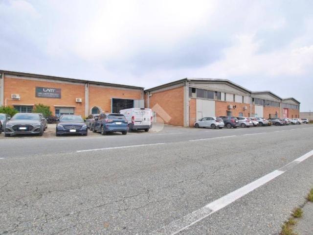 Locale Commerciale in vendita a Amosso, Piemonte