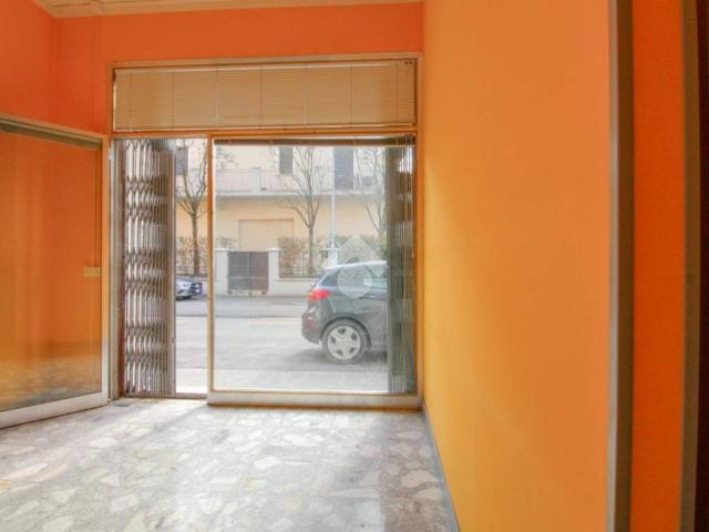 Locale Commerciale in vendita a Unione di comuni Terre di Castelli, Vignola