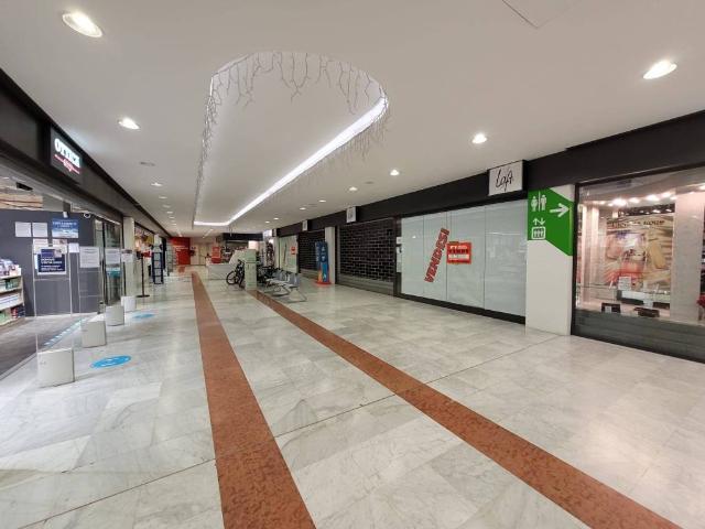 Locale Commerciale in vendita a Unione di comuni Terre di Castelli, Vignola